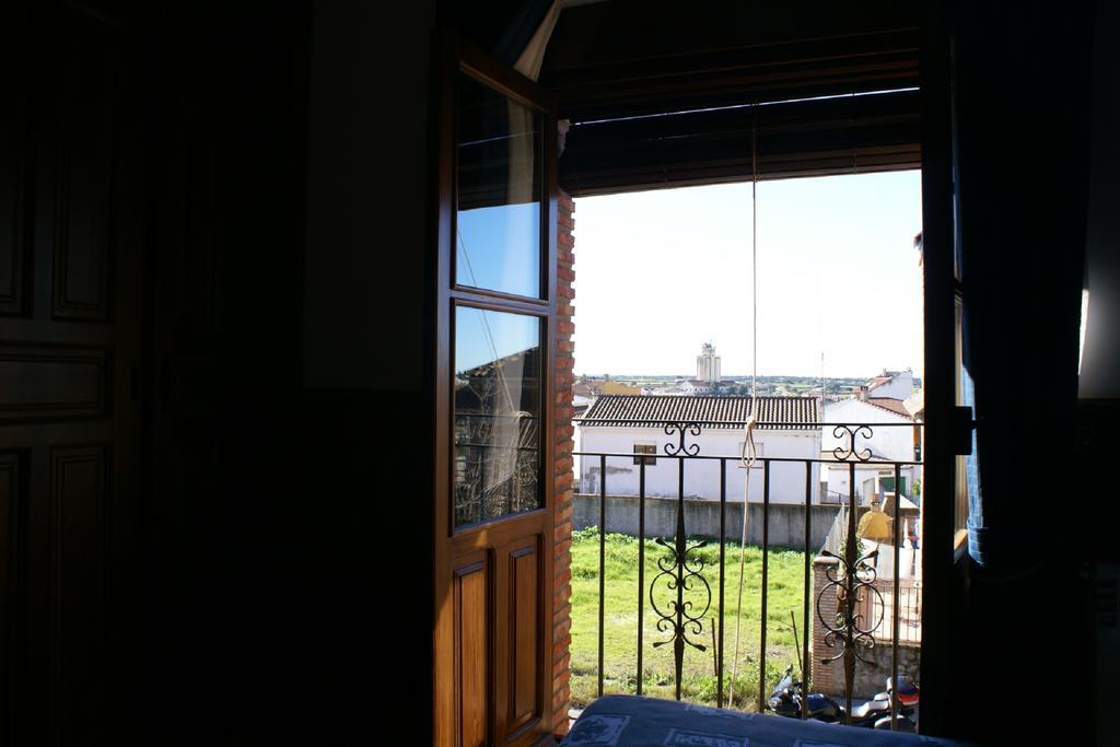 Casa Rural Pena Falcon Torrejon el Rubio Luaran gambar