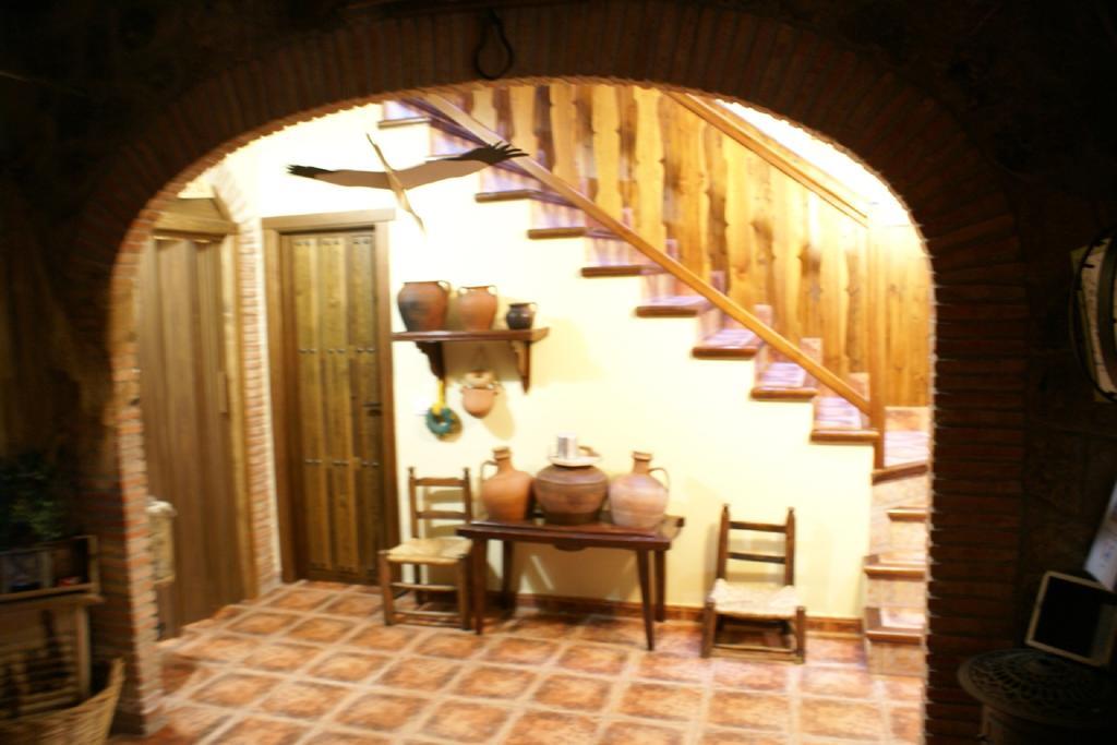 Casa Rural Pena Falcon Guest House Torrejon el Rubio Luaran gambar