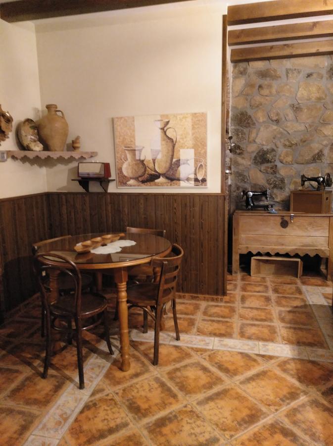 Casa Rural Pena Falcon Torrejon el Rubio Luaran gambar