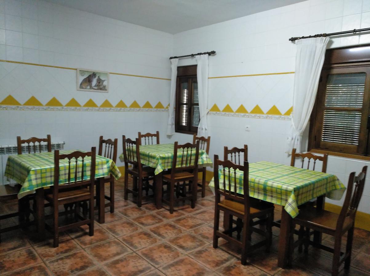 Casa Rural Pena Falcon Guest House Torrejon el Rubio Luaran gambar